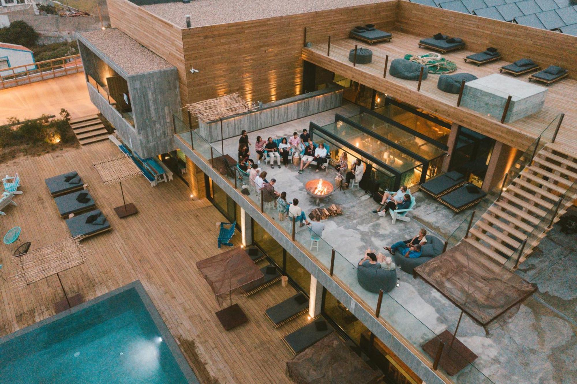 Noah Surf House Portugal Hotel Santa Cruz  Bagian luar foto
