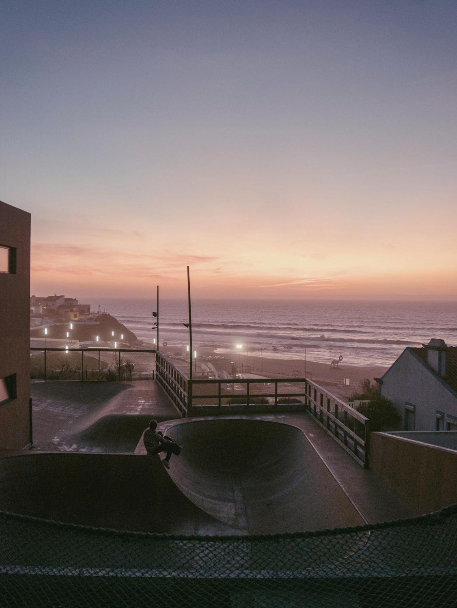 Noah Surf House Portugal Hotel Santa Cruz  Bagian luar foto