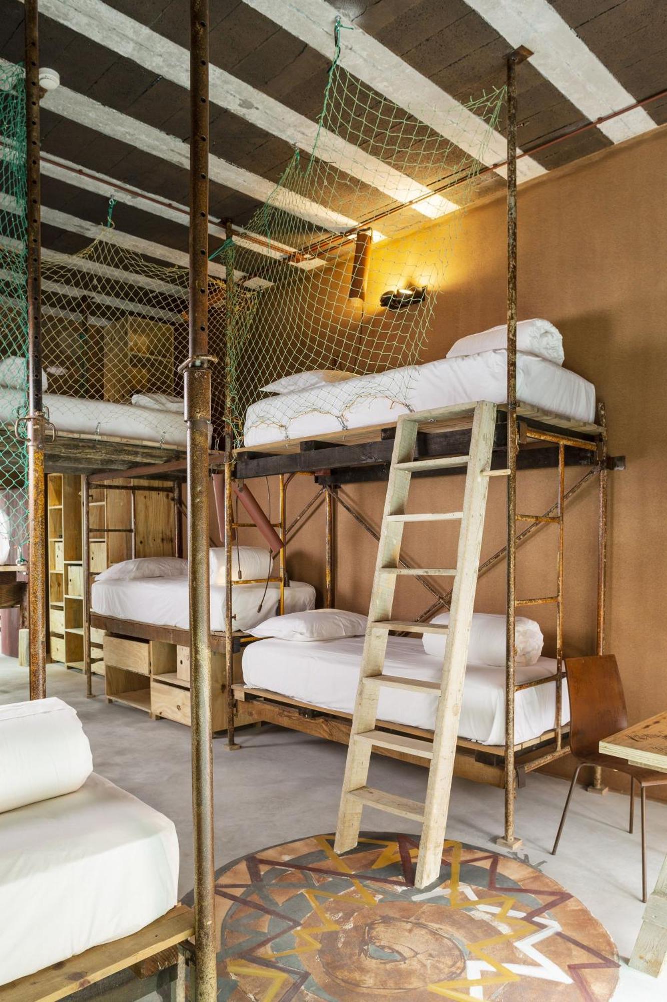 Noah Surf House Portugal Hotel Santa Cruz  Bagian luar foto