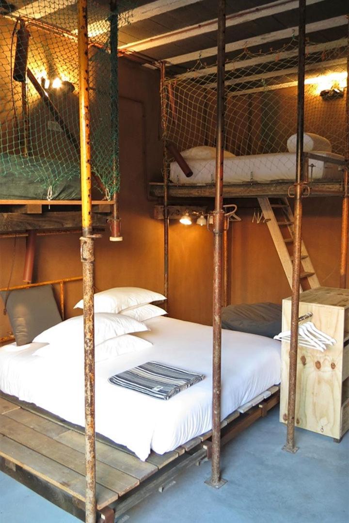 Noah Surf House Portugal Hotel Santa Cruz  Ruang foto